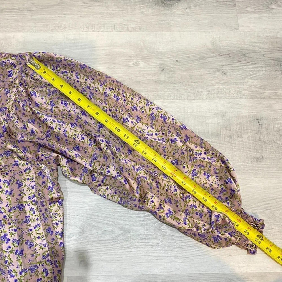 ASOS Curve Blouse Size 6 Floral Print Batwing Sleeves Ruffles Silky - Picture 13 of 17